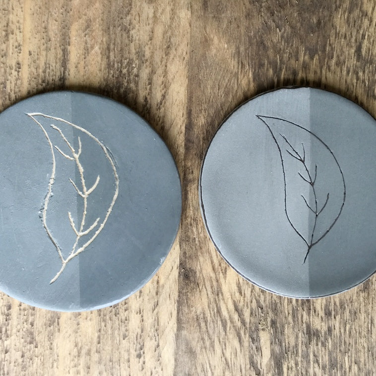 Angoba płynna Botz 9049 Szara - 800 ml