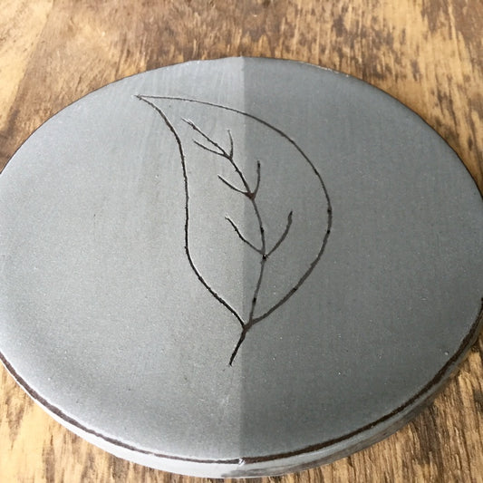 Angoba płynna Botz 9049 Szara - 800 ml