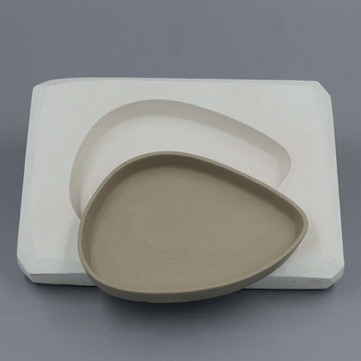 Forma gipsowa - spodek asymetryczny