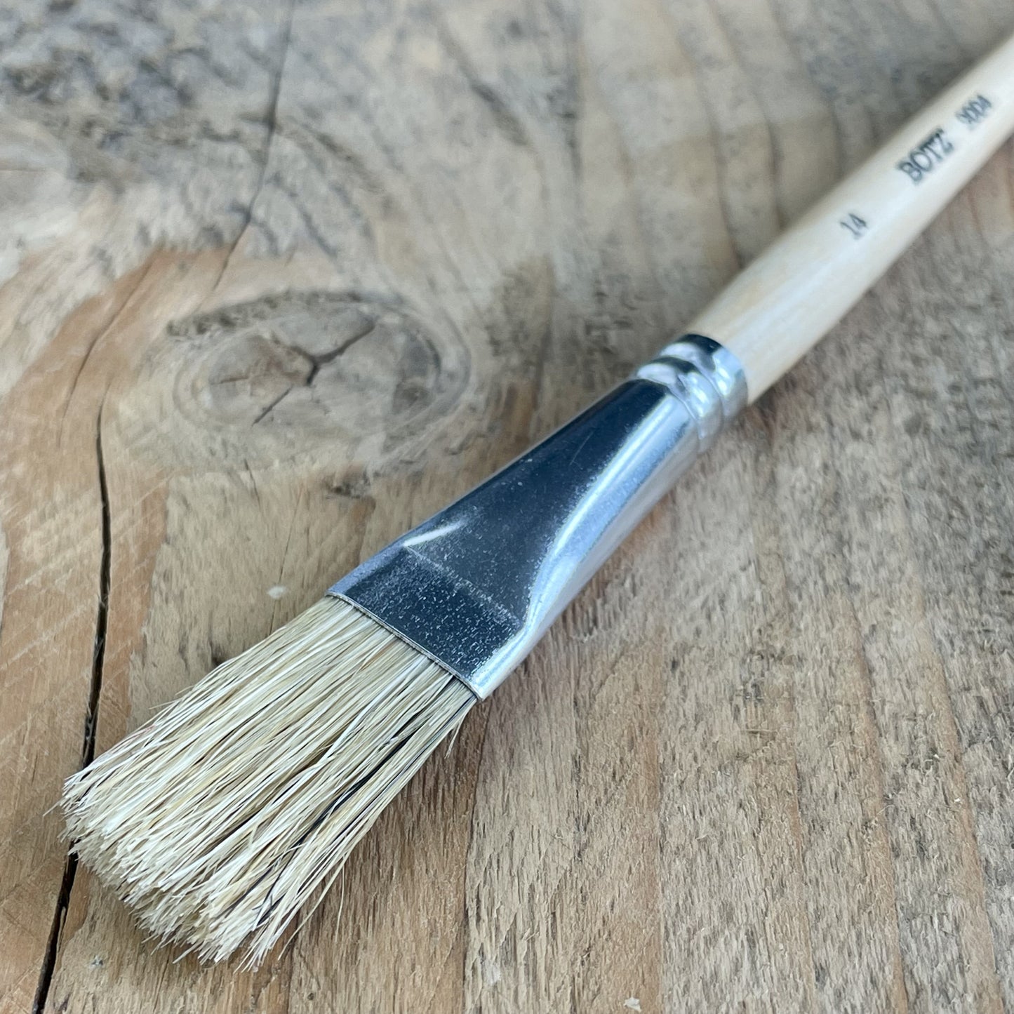 Botz Natural Bristle Brush No. 14